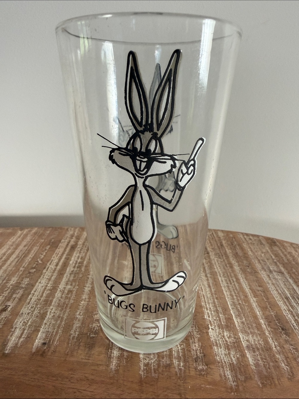 Vintage 1973 Looney Tunes Bugs Bunny Warner Bros Pepsi Collector Series Glass